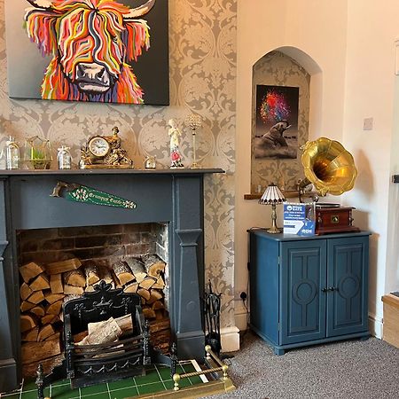 Apartmán Quigley Buildings - Stylish Entire 2 Bed House Sleeps 5 Wigan - Private Garden - Free Parking - Wifi - Secure Garden Exteriér fotografie